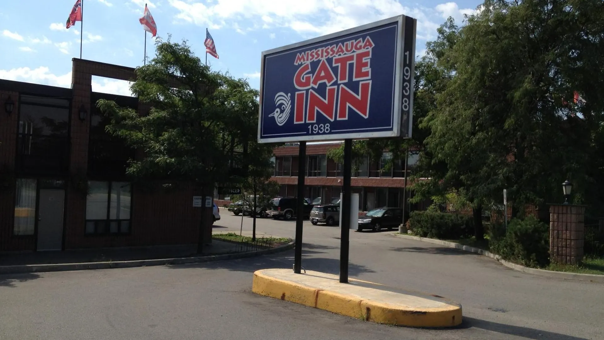 Mississauga Gate Inn contacts