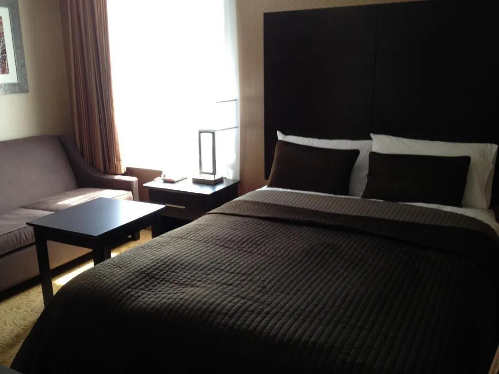 Mississauga Gate Inn 2*,