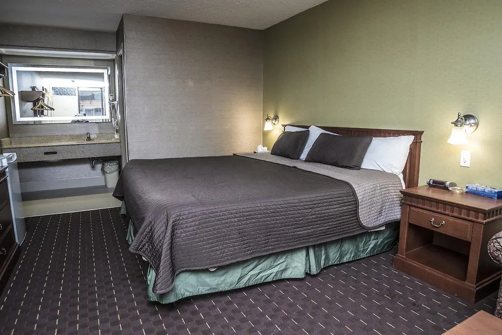 Mississauga Gate Inn