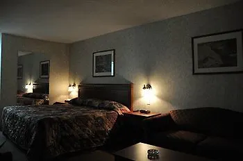 Mississauga Gate Inn Hotel
